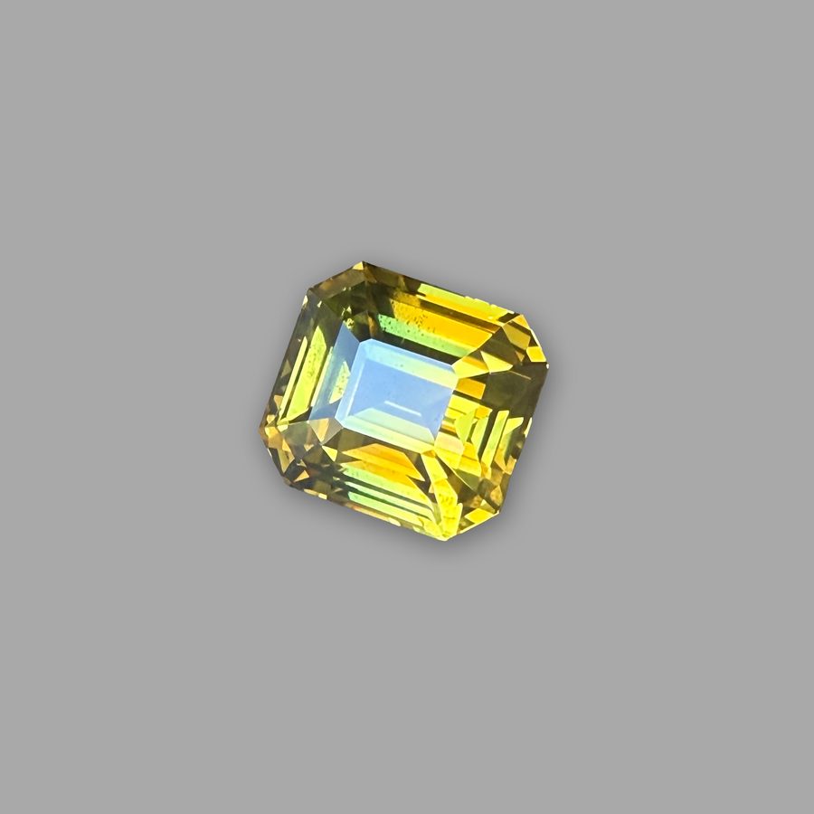Saphir 6,07 ct, multicolore