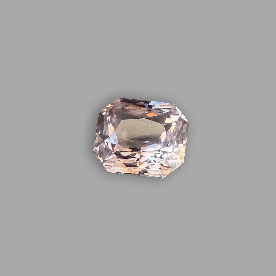 Saphir 4,50 ct, pink