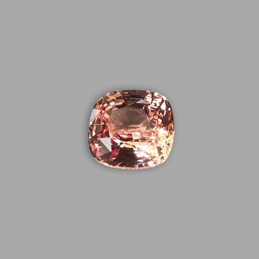 Padparadscha 2,57 ct, pink-orange