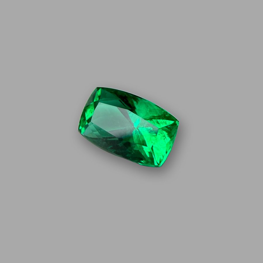 Smaragd 2,93 ct, grün