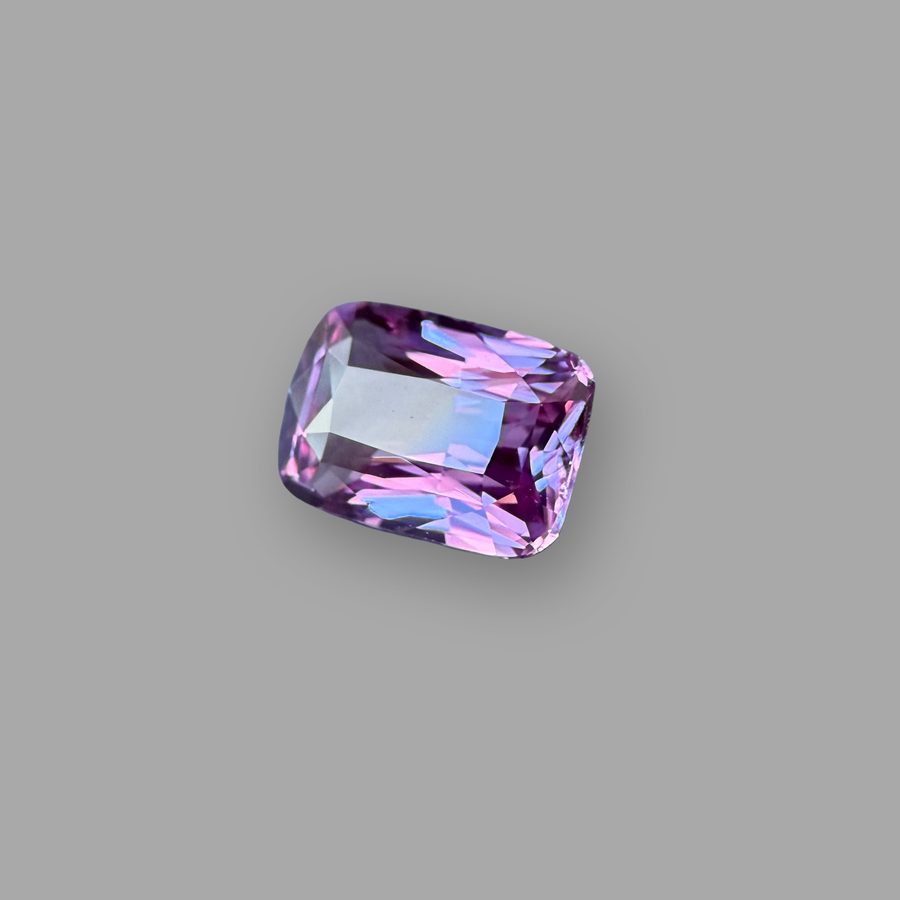 Saphir 1,72 ct, pink