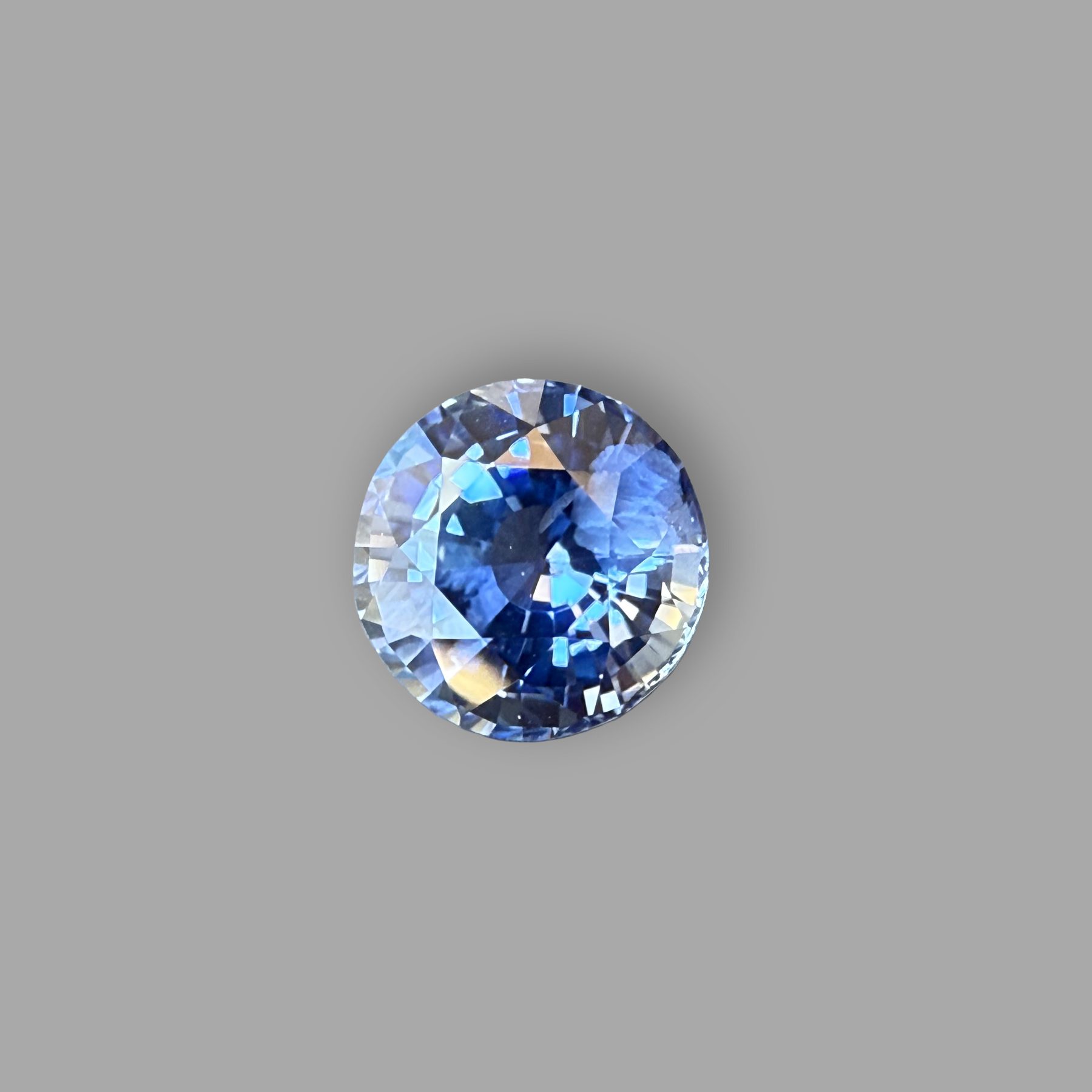 Saphir 2,81 ct, bleu