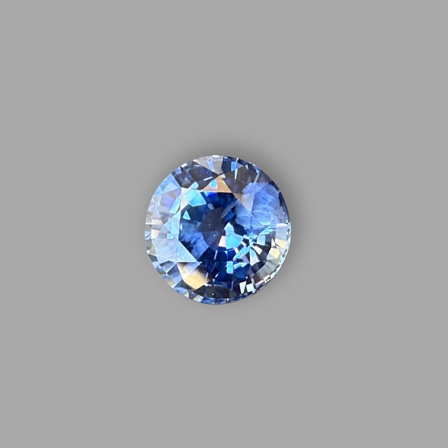 Saphir 2,81 ct, blau
