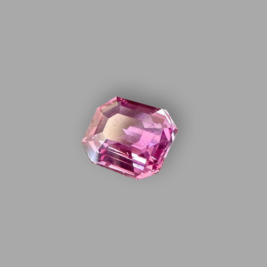 Saphir 1,57 ct, pink