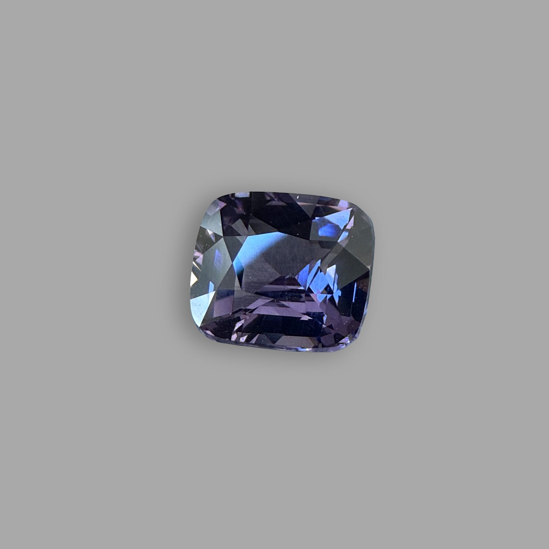 Spinelle 2,01 ct, lavande